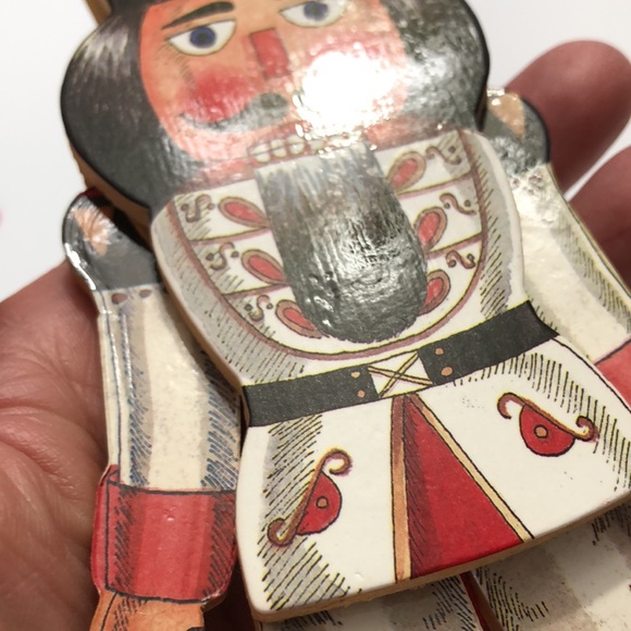 Bundle Vintage Wooden Ornaments-Italy Pinocchio Germany Clock And Nutcracker - Picture 13 of 14